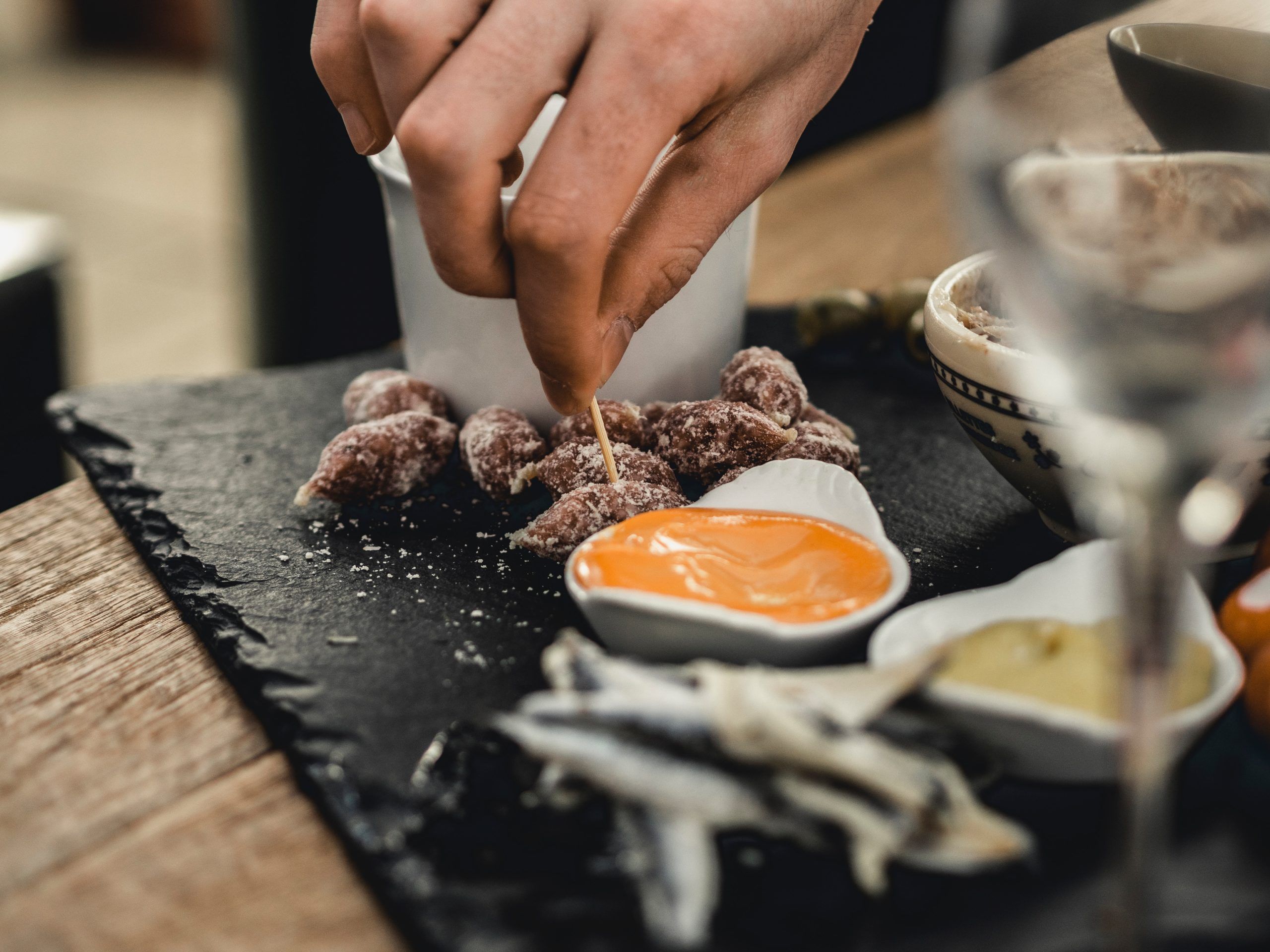 l-arriere-cuisine-partager-des-moments-conviviaux-a-huy